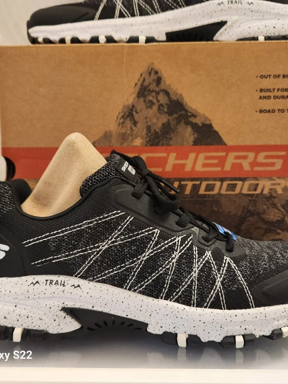 Skechers